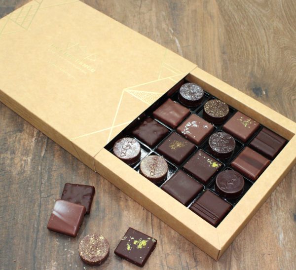 Coffret Assortiment Bonbons de Chocolat NOIR ET LAIT - 24 pièces